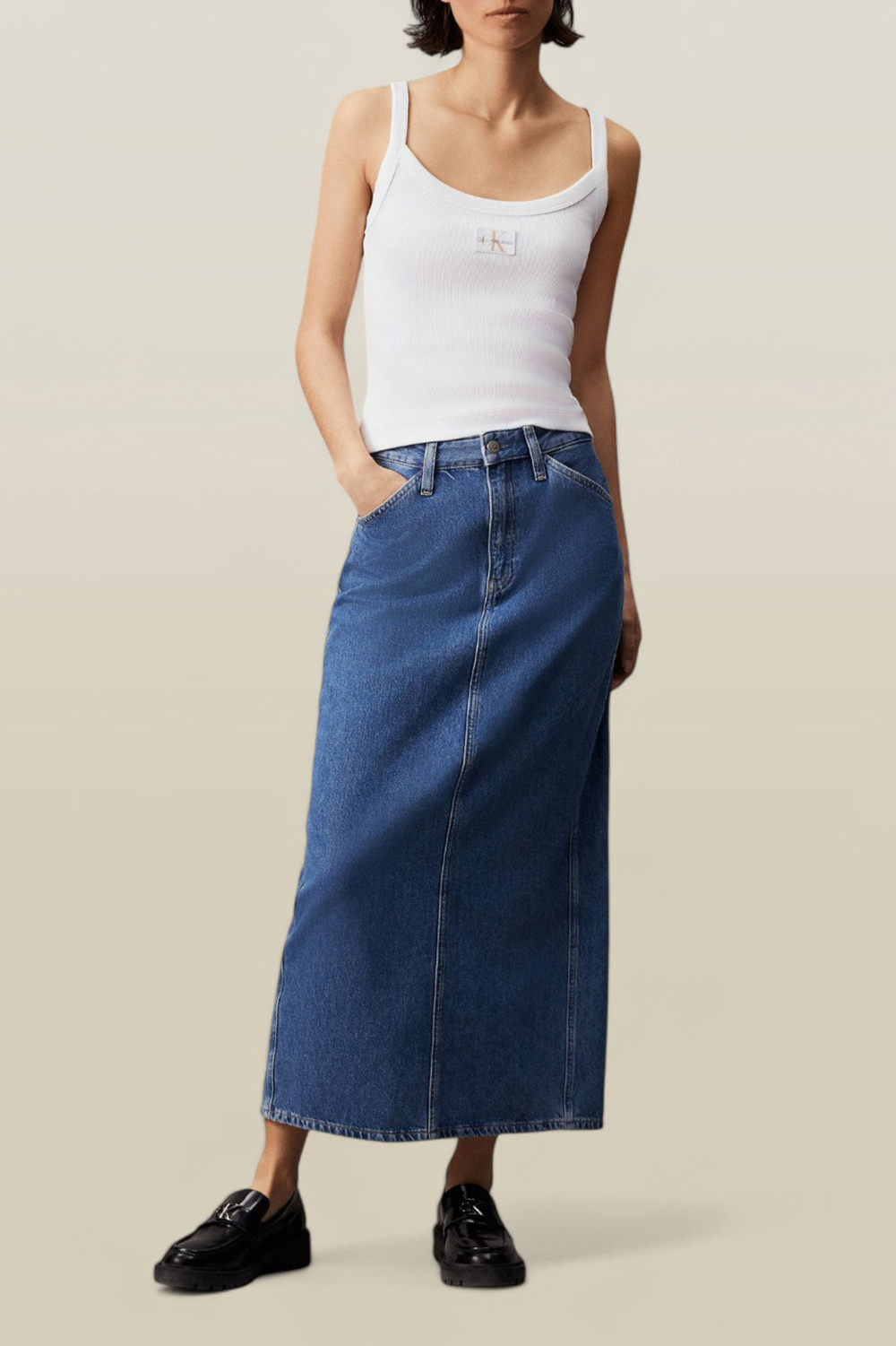 תמונת כל הלוק של חצאית מקסי עם שסע CALVIN KLEIN